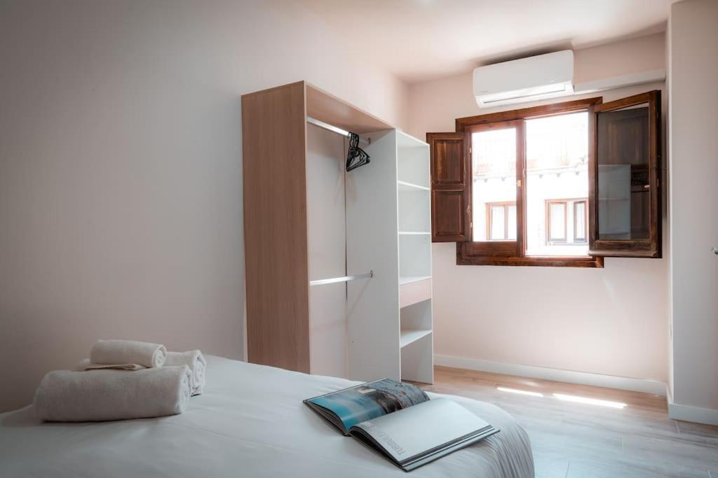 Qh Caldeleria Vieja Apartment Granada Ngoại thất bức ảnh